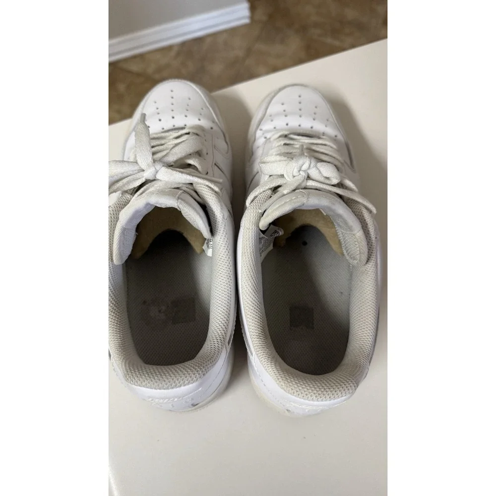 Nike Air Force 1 Low 07 Triple White AF1 CW2288-111 Men's Size 9 Sneakers